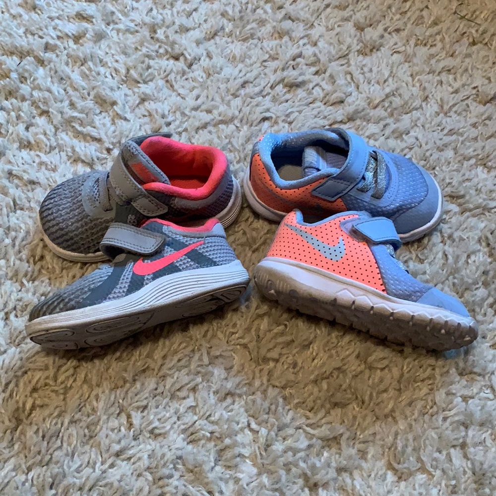 Toddler Nike sneakers
